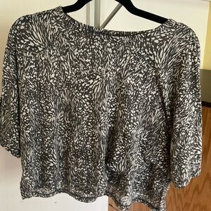 Old Navy Active Cropped Tee